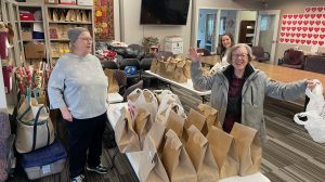 First Pres Delivers 356 Thanksgiving Meals!